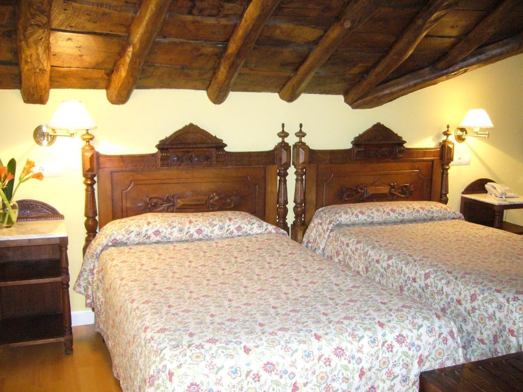 Hotel Rural Casa Roja Cadavedo Oda fotoğraf