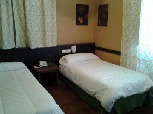 Hotel Rural Casa Roja Cadavedo Oda fotoğraf